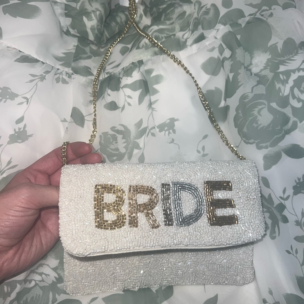 Beaded bridal clutch with gold chain!